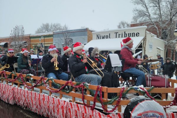 Holiday-Parade-2023